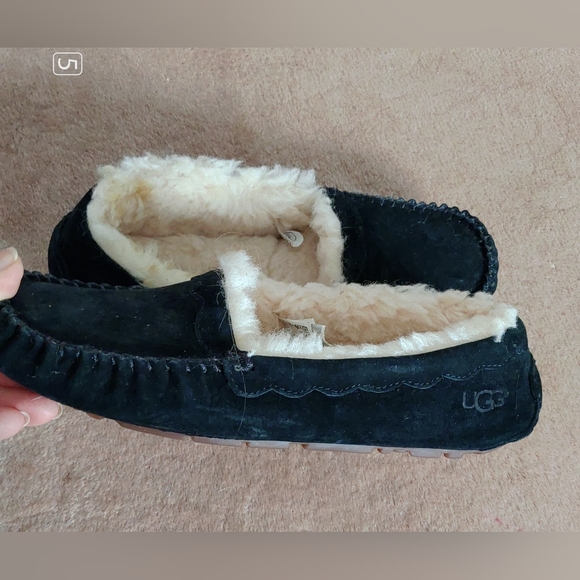 UGG Australia women's shearling slippers black suede size 6 mocasin - Picture 4 of 6